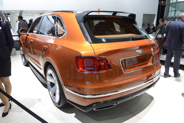 12_Bentley_Bentayga