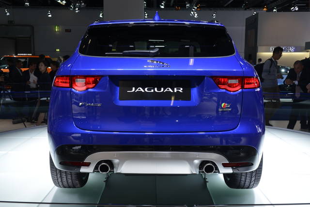 19_Jaguar_F-PACE