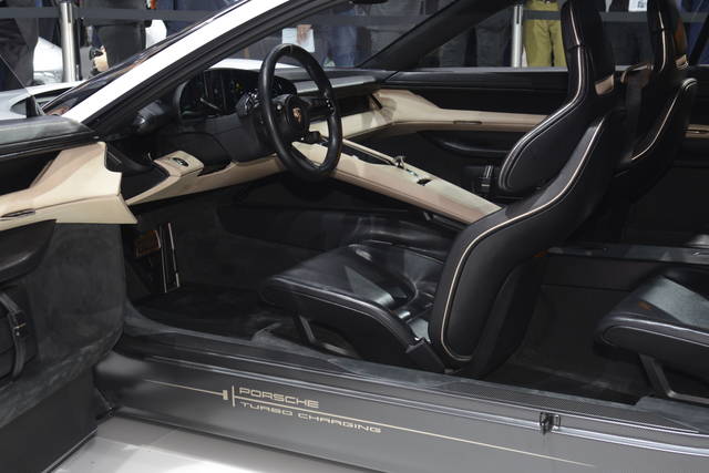 36_Porsche_Mission_E