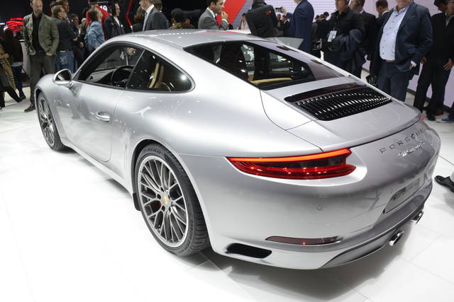 39_Porsche_911_carrera_S
