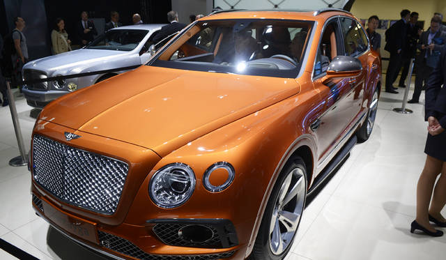 11_Bentley_Bentayga