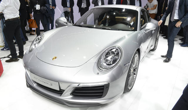 38_Porsche_911_carrera_S