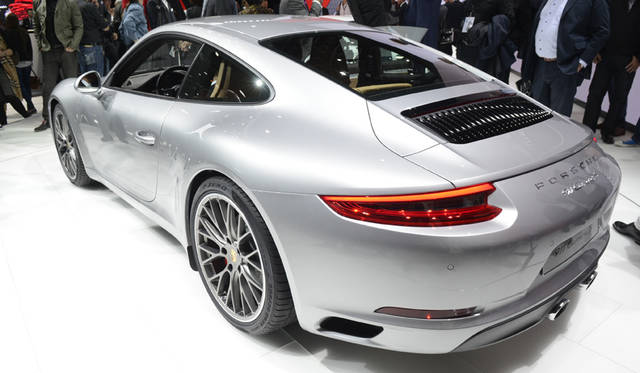 39_Porsche_911_carrera_S