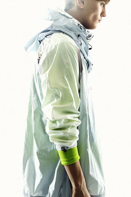 <strong>adidas｜アディダス</strong><br />「adidas by kolor（アディダス バイ カラー）」2015-16年秋冬コレクション　