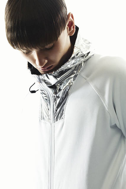 <strong>adidas｜アディダス</strong><br />「adidas by kolor（アディダス バイ カラー）」2015-16年秋冬コレクション　