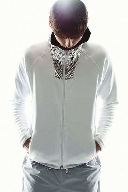 <strong>adidas｜アディダス</strong><br />「adidas by kolor（アディダス バイ カラー）」2015-16年秋冬コレクション　