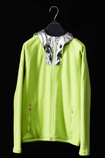<strong>adidas｜アディダス</strong><br />「adidas by kolor（アディダス バイ カラー）」2015-16年秋冬コレクション　「CLMHT FLEECE」2万4840円