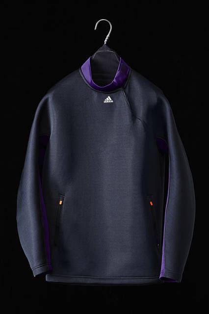 <strong>adidas｜アディダス</strong><br />「adidas by kolor（アディダス バイ カラー）」2015-16年秋冬コレクション　「LS KNIT TOP」2万5920円