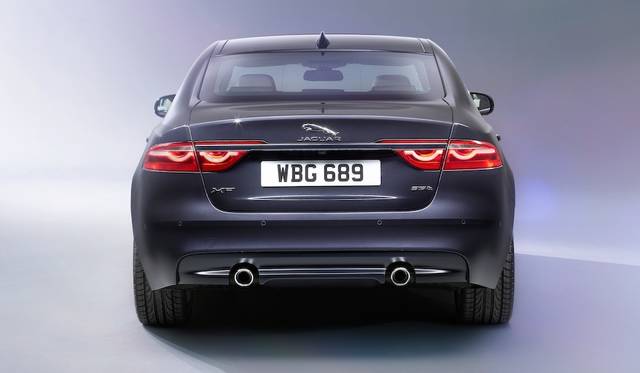 XF ポートフォリオは、XF Rスポーツとおなじく、最高出力340ps、最大トルク450Nmを発揮する3.0V6スーパーチャージドを搭載