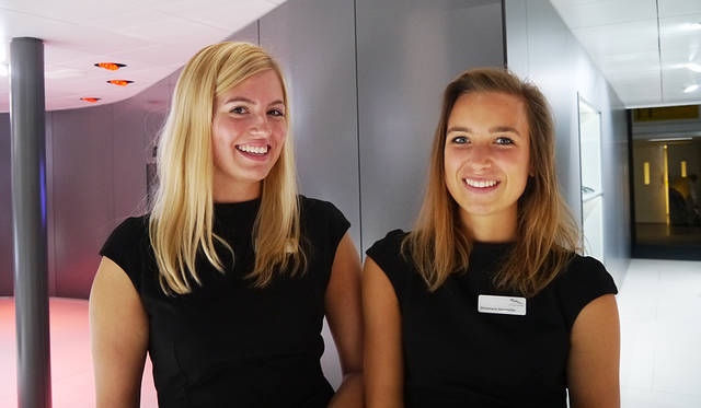 ジャガーカーズのレセプショニストたち