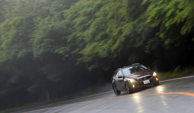 Volvo V40 D4|ボルボ V40 D4 21 Volvo V40 D4|ボルボ V40 D4