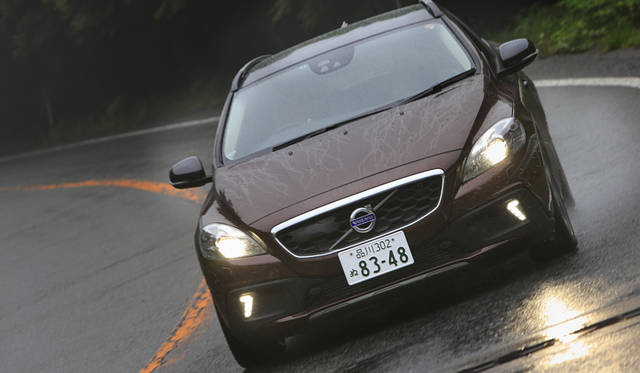 Volvo V40 D4|ボルボ V40 D4 22 Volvo V40 D4|ボルボ V40 D4