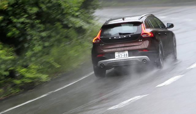 Volvo V40 D4|ボルボ V40 D4  24 Volvo V40 D4|ボルボ V40 D4