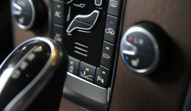 Volvo V40 D4|ボルボ V40 D4 37 Volvo V40 D4|ボルボ V40 D4