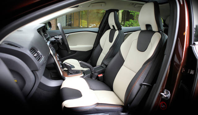 Volvo V40 D4|ボルボ V40 D4 34 Volvo V40 D4|ボルボ V40 D4