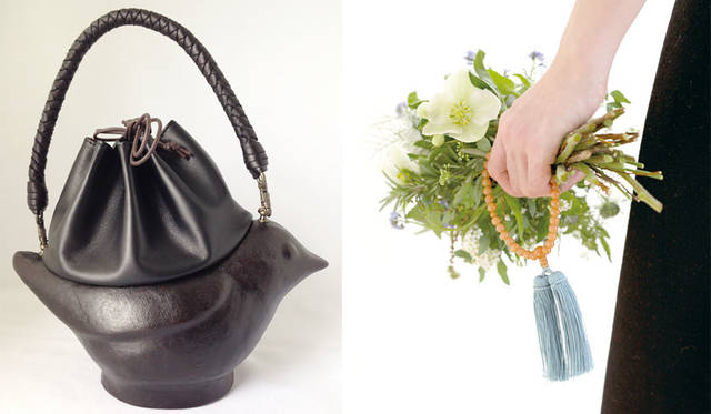 <strong>rooms｜ルームス</strong><br />「rooms Ji-Ba（ルームス ジーバ）」　左／coshell2（岩手）による張り子と漆とレザーのバッグ「小鳥のバッグ」3万8880円、右／ジュエリーデザイナーひいらぎ（京都）がつくる念珠「念珠」1万6200円～