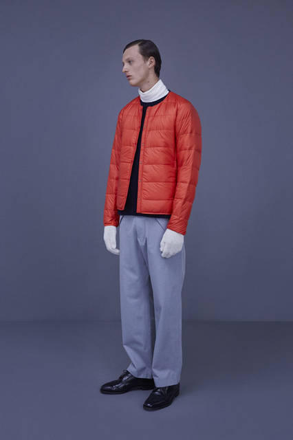 <strong>DESCENTE｜デサント</strong><br />「DESCENTE BLANC（デサント ブラン）」新ライン「DESCENTE PAUSE（デサント ポーズ）」 2015-16年秋冬コレクション