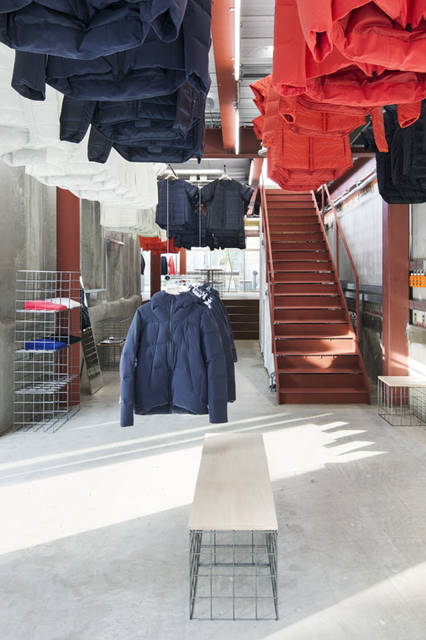 <strong>DESCENTE｜デサント</strong><br />「DESCENTE BLANC（デサント ブラン）」代官山店