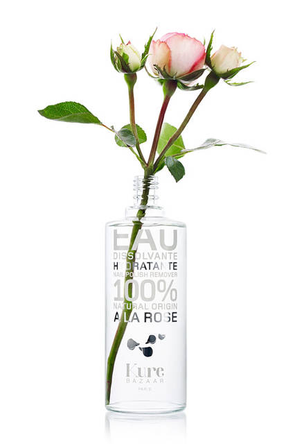 <strong>Kure BAZAAR｜キュアバザー</strong><br />キュアバザー ネイルカラーリムーバーH “ア・ラ・ローズ” 5400円[250mL]