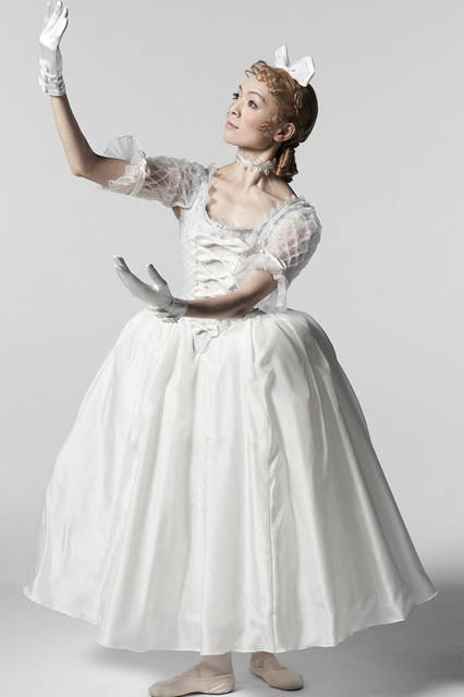 <strong>新国立劇場バレエ団</strong><br />「ホフマン物語（Tales of Hoffmann）」　オリンピア