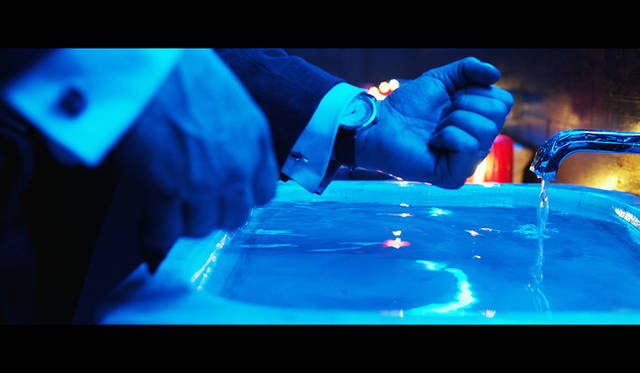 Motion Picture Artwork (C)2015 Summit Entertainment, LLC. All Rights Reserved. (c) David Lee<br /><br /><strong>マネロ オートデイト</strong><br />ケース｜ステンレススチール<br />直径｜38mm<br />厚さ｜8.75mm<br />ムーブメント｜自動巻き（Cal.CFB 1965）<br />防水｜30m<br />価格｜36万7200円