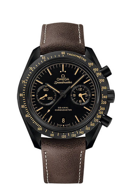 <strong>スピードマスターダーク サイド オブ ザ ムーン ヴィンテージ ブラック</strong><br />ケース｜セラミック<br />直径｜44.25mm<br />ムーブメント｜自動巻き（Cal.9300）<br />機能｜クロノグラフ（60分積算計、12時間積算計）<br />ストラップ｜カーフ<br />防水｜50ｍ<br />価格｜136万800円