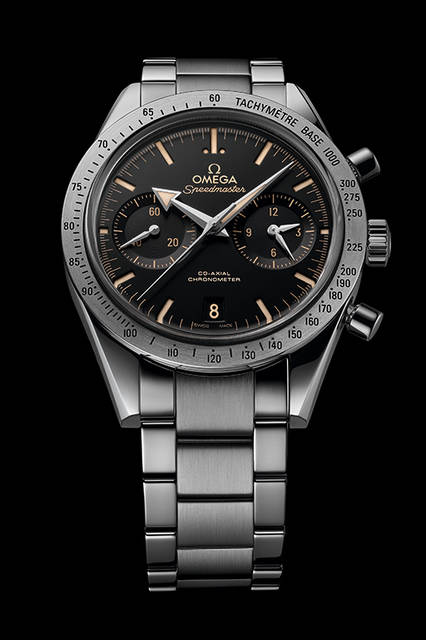 <strong>スピードマスター'57</strong><br />ケース｜ステンレススチール<br />直径｜41.5mm<br />ムーブメント｜自動巻き（Cal.9300）<br />機能｜クロノグラフ（60分積算計、12時間積算計）<br />ブレスレット｜ステンレススチール<br />防水｜100ｍ<br />価格｜93万9600円