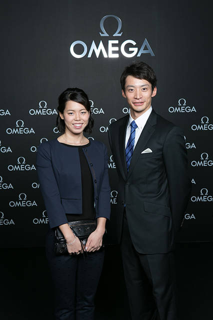 ロンドンオリンピック競泳銀メダリスト（イトマン東進所属）⼊江陵介（右）、世界⽔泳選⼿権2015 200 メートルバタフライ⾦メダリスト星奈津美（左）