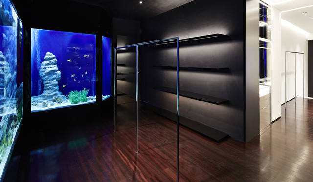 <strong>GIVENCHY｜ジバンシィ</strong><br />フラッグシップ「GIVENCHY SANT' ANDREA」