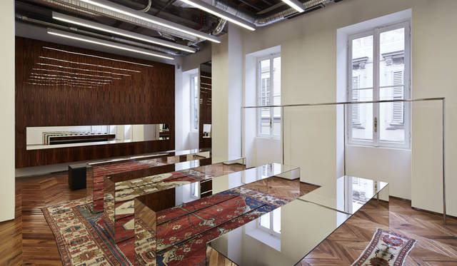 <strong>GIVENCHY｜ジバンシィ</strong><br />フラッグシップ「GIVENCHY SANT' ANDREA」