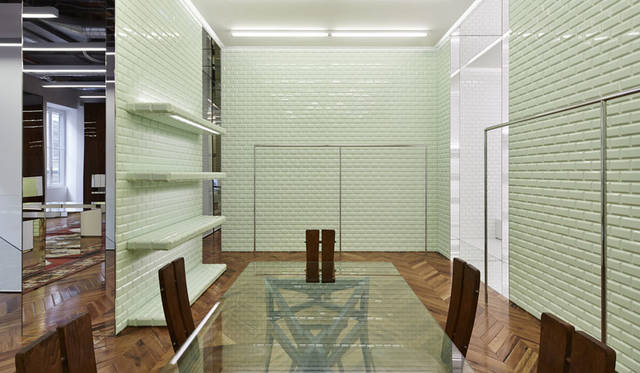 <strong>GIVENCHY｜ジバンシィ</strong><br />フラッグシップ「GIVENCHY SANT' ANDREA」