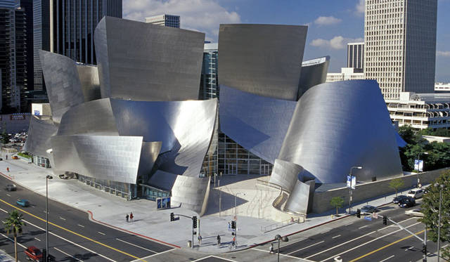 企画展「建築家 フランク・ゲーリー展 “I Have an Idea”」　「イゲーリー建築のマスターピース」　ウォルト・ディズニー・コンサートホール（アメリカ・ロサンゼルス、2003）　Image Courtesy of Gehry Partners, LLP