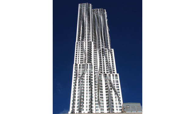 企画展「建築家 フランク・ゲーリー展 “I Have an Idea”」　「アイデアの実現」　エイト・スプルース・ストリート（アメリカ・ニューヨーク、2011）　Image Courtesy of Gehry Partners, LLP