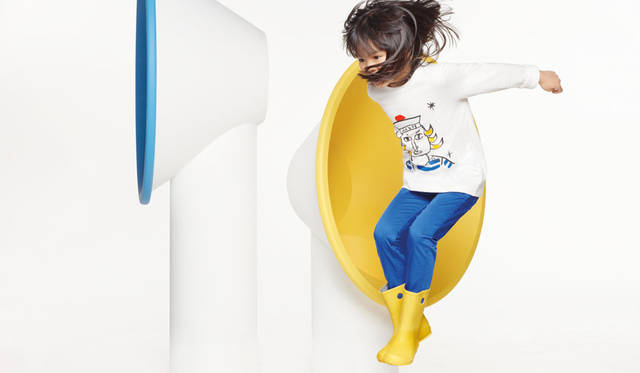 <strong>PETIT BATEAU｜プチバトー</strong><br />「JC DE CASTELBAJAC PARIS（ジャン・シャルル・ドゥ・カステルバジャック パリ）& PETIT BATEAU（プチバトー）」限定コレクション