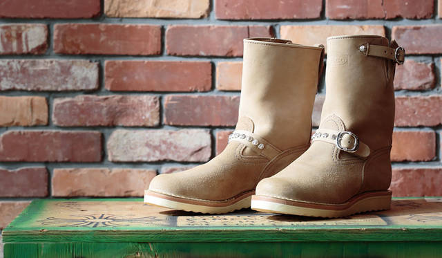 <strong>CHROME HEARTS｜クロムハーツ</strong><br />「CHROME HEARTS×WESCO BOOTS Custom Order Show」オーダー参考価格「ブーツ」59万4000円（写真はオーダーの一例）