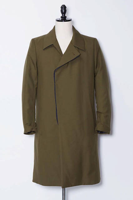 <strong>CHUNGKAWAI｜チャンカワイ</strong><br />2015-16年秋冬コレクション　コート6万480円