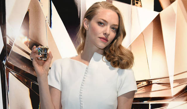 <strong>SHISEIDO｜資生堂</strong><br />「clé de peau BEAUTÉ（クレ・ド・ポー ボーテ）」 「2016年新製品発表会」に登場したブランドミューズ、米女優のアマンダ・サイフリッド