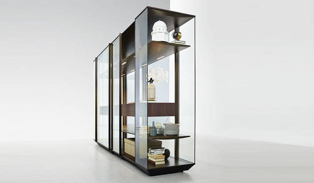 「KRISTAL（クリスタル）」パネルはすべて透明のため、圧迫感なく部屋を間仕切ることが可能