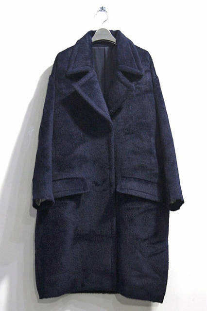 <strong>JOHN LAWRENCE SULLIVAN｜ジョン ローレンス サリバン</strong><br />直営店限定アルパカシャギーコート11万6640円