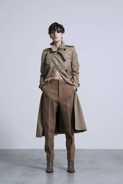 <strong>JOHN LAWRENCE SULLIVAN｜ジョン ローレンス サリバン</strong><br />2015-16年秋冬ウィメンズコレクション