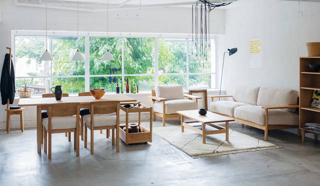 <strong>IDÉE｜イデー</strong><br />イデー新作家具展示会「“New Paysan”IDÉE New Furniture Exhibtion 2015AW」　ベルギーの「デザイン・オブ・ザ・イヤー 2014」を受賞したマリナ・ボーティエによる新作「DIMANCHE（ディモンシュ）」シリーズ