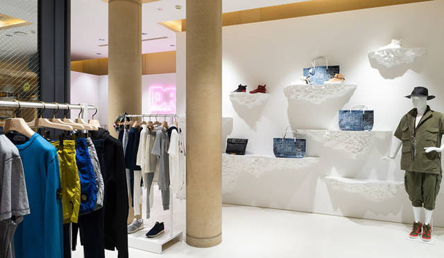 <strong>UNITED ARROWS & SONS｜ユナイテッドアローズ&サンズ</strong><br />「UNITED ARROWS & SONS（ユナイテッドアローズ&サンズ）」