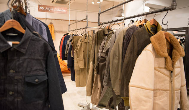 <strong>Nigel Cabourn｜ナイジェル・ケーボン</strong><br />2015-16年秋冬コレクション「THE TRANS-ANTARCTIC EXPEDITION & ROYAL AIRFORCE」展示会場にて