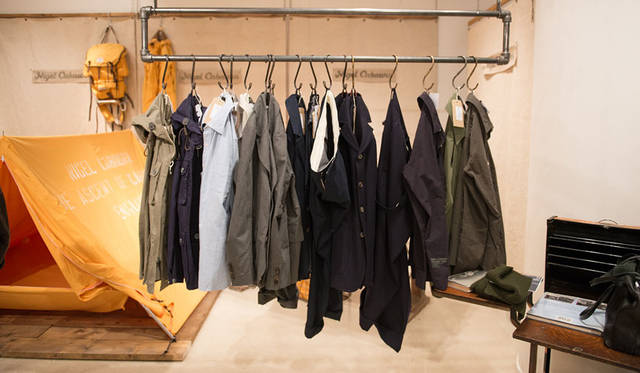 <strong>Nigel Cabourn｜ナイジェル・ケーボン</strong><br />2015-16年秋冬コレクション「THE TRANS-ANTARCTIC EXPEDITION & ROYAL AIRFORCE」展示会場にて