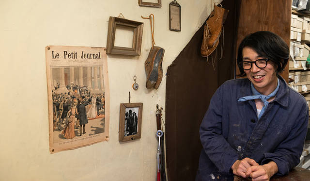 <strong>H? Katsukawa from Tokyo｜エイチ カツカワ フロム トウキョウ</strong><br />靴とバッグ修理のライフタイルショップ「THE SHOE OF LIFE（シュー オブ ライフ）」