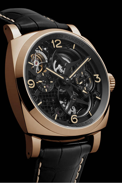 PANERAI PAM00559 LO SCIENZIATO RADIOMIR 1940 TOURBILLON GMT ORO ROSSO 48mm|ロ シェンツィアート ラジオミール 1940 トゥールビヨン GMT オロロッソ 48mm <strong>ロ シェンツィアート-ラジオミール 1940トゥールビヨン GMT オロロッソ-48mm</strong><br />ケース|18Kレッドゴールド<br />直径|48mm<br />ムーブメント|手巻き(Cal.P.2005/S)<br />振動数|2万8800振動/時<br />パワーリザーブ|約144時間<br />防水|5気圧<br />発売時期|2015年冬予定