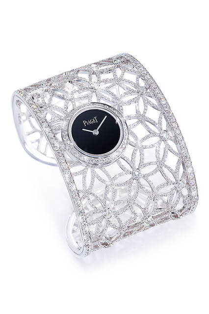 <strong>ピアジェ ミシカルジャーニー</strong><br/>ケース｜ホワイトゴールドにブリリアントカットダイヤモンド<br/>ムーブメント｜クォーツ（Cal.56P）<br/>ブレスレット｜ホワイトゴールドにブリリアントカットダイヤモンド<br/>発売時期｜未定<br/>価格｜3770万円（税別）