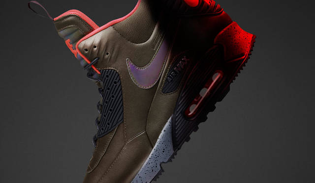 <strong>NIKE SPORTSWEAR｜ナイキ スポーツウェア</strong><br />「HOLIDAY 2015 ナイキ スニーカーブーツ コレクション」　人気のスニーカーブーツが今回は耐水性素材、高めのカットと、履きやすさを高める長めのシュータンで復活。玉虫色のスウッシュロゴや、グリップ性を最大限に高めるためにあたらしくなったワッフルアウトソールが特徴。メンズ「ナイキ エア マックス 90」スニーカーブーツ1万9440円