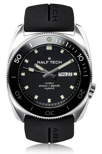 <strong>WRV A ハイブリッド </strong><br />ケース｜ステンレススチール<br />直径｜43.8mm<br />ムーブメント｜ローター自己発電式クォーツ（Cal.ハイブリッドRTH002、150日間パワーリザーブ）<br />機能｜潜水時間を記録する逆回転防止式ベゼル<br />ストラップ｜ラバー<br />価格｜■■万■■円