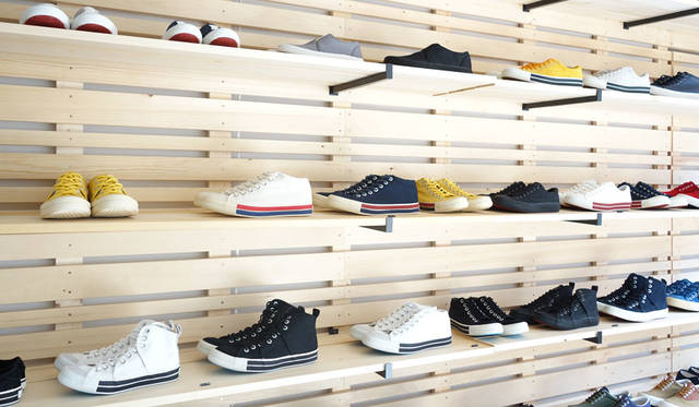 <strong>RFW｜アールエフダブリュー</strong><br />旗艦店「RFW Flagship Store」